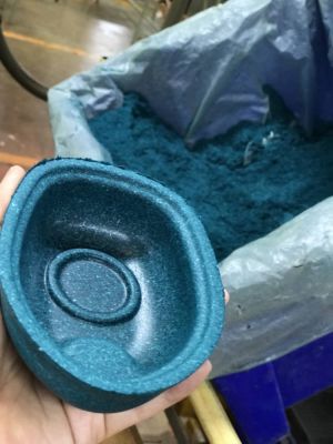 Plastikfreies Spielzeug in blau