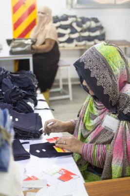 Soziale und faire Arbeitsbedingungen bei IVN Kleidungsproduktion